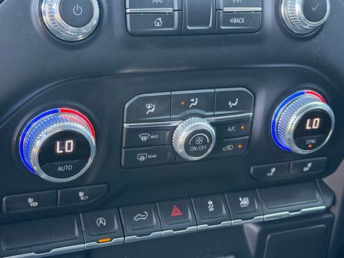 Used 2021 GMC Sierra 1500 Elevation image 19