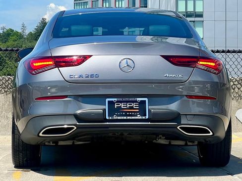 Used 2022 Mercedes-Benz CLA 250 4MATIC image 6