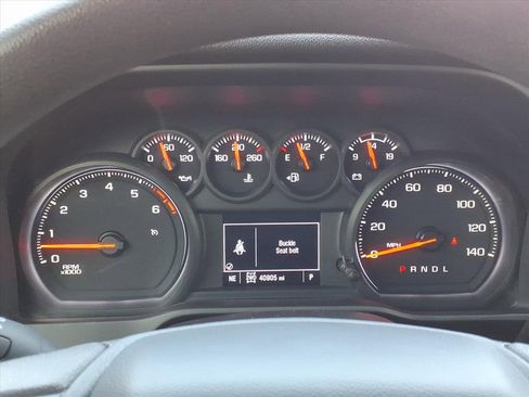 Used 2024 Chevrolet Silverado 2500 Custom w/ Custom Value Package image 26