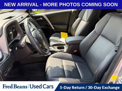 Used 2018 Toyota RAV4 Limited AWD/4WD image 11