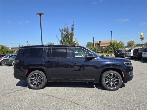 New 2025 Jeep Wagoneer Series III w/ Quick Order Package 25C Super image 2