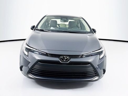 New 2026 Toyota Corolla LE FWD image 2
