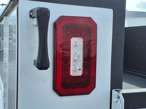 New 2025 GMC Sierra 2500 Pro w/ Convenience Package image 23