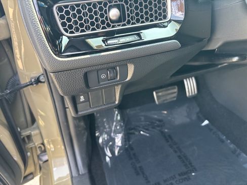 New 2025 Honda Civic Sport image 21