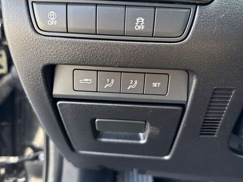 Used 2021 MAZDA MAZDA3 s FWD image 18