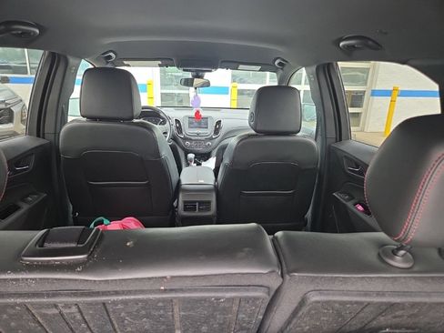 Used 2024 Chevrolet Equinox RS w/ LPO, Floor Liner Package FWD image 4