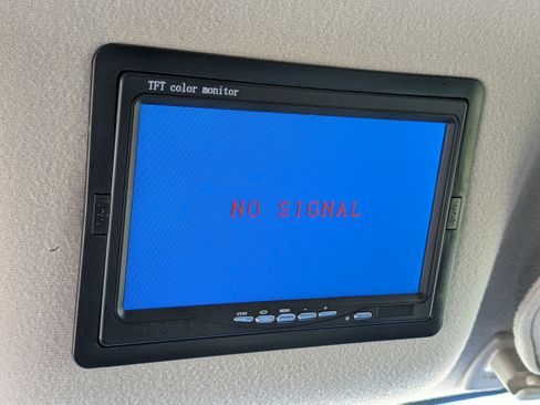 Used 2014 Chevrolet Express 1500 image 23