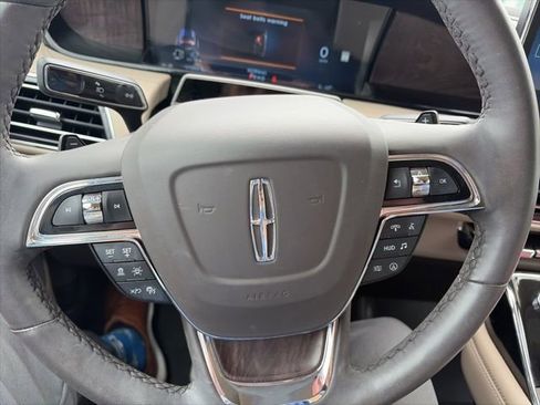 Used 2023 Lincoln Navigator Reserve image 6
