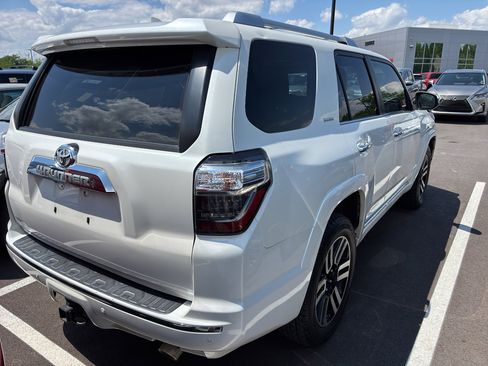 Used 2016 Toyota 4Runner Limited AWD/4WD image 5
