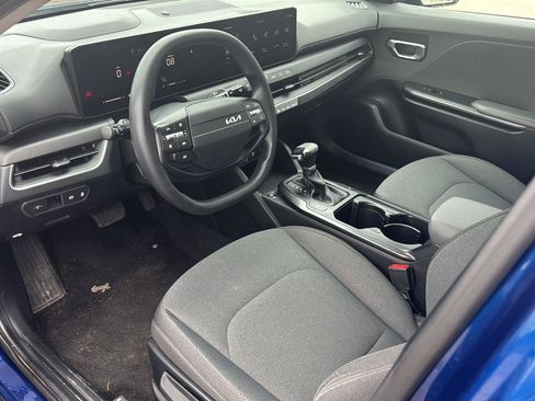 Used 2025 Kia K4 LXS image 12
