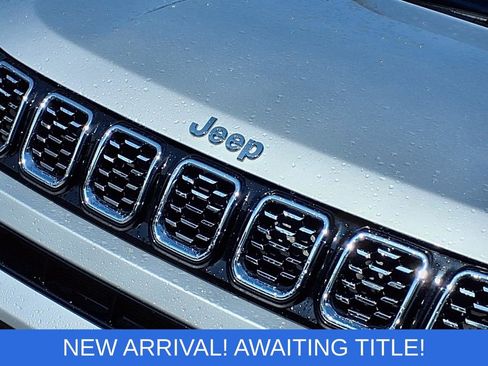 Used 2025 Jeep Compass Limited AWD/4WD image 28