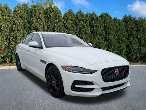 Used 2020 Jaguar XE S AWD/4WD image 3