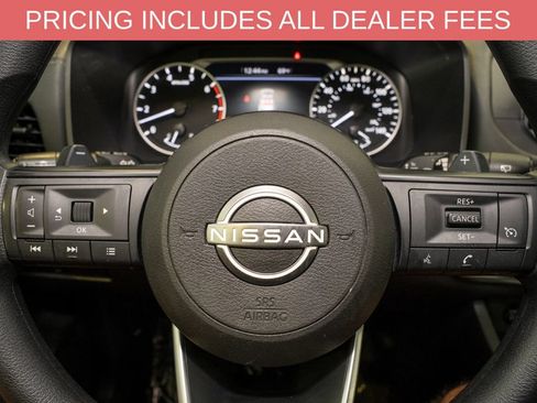 Used 2024 Nissan Rogue S AWD/4WD image 16