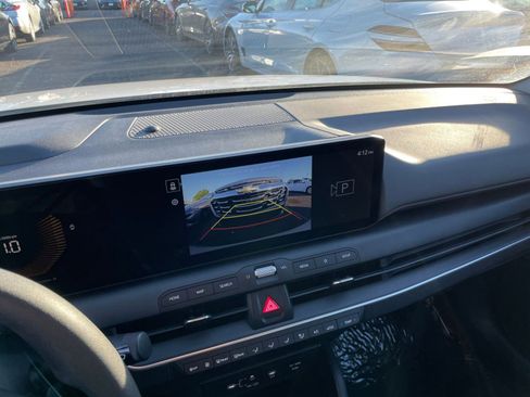 Used 2025 Kia K4 LXS image 17