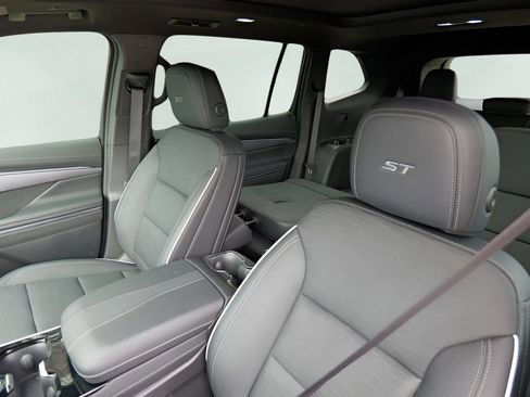 New 2026 Buick Enclave Sport Touring w/ Super Cruise Package FWD image 10