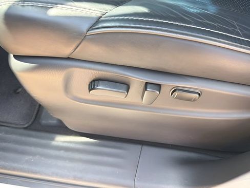 Used 2017 INFINITI QX80 4WD image 21