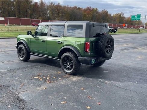 Used 2023 Ford Bronco Black Diamond image 6