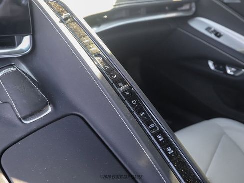 Used 2022 Chevrolet Corvette Stingray Coupe w/ 1LT image 30