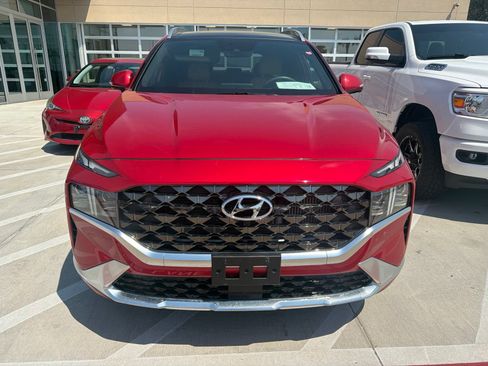 Used 2022 Hyundai Santa Fe Calligraphy FWD image 2