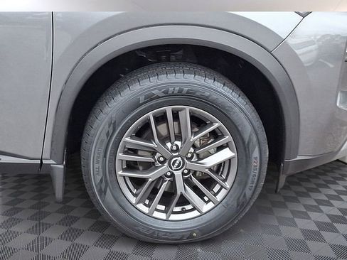 Certified 2023 Nissan Rogue S image 9