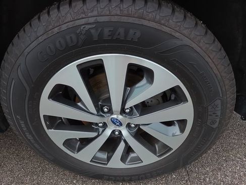 Used 2023 Subaru Outback Premium AWD/4WD image 24