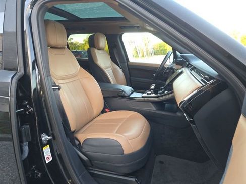 Used 2023 Land Rover Range Rover Sport SE Dynamic image 13