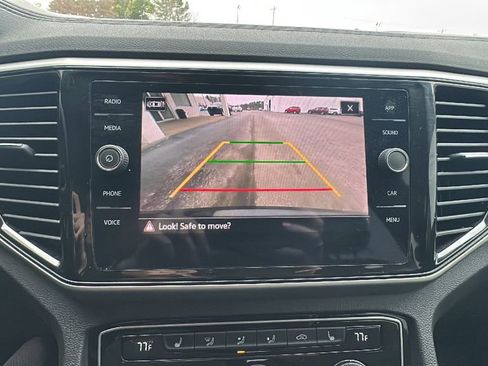 Used 2022 Volkswagen Atlas SE image 26