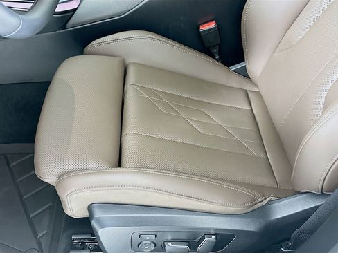 Used 2025 BMW X3 xDrive30i w/ Premium Package image 20