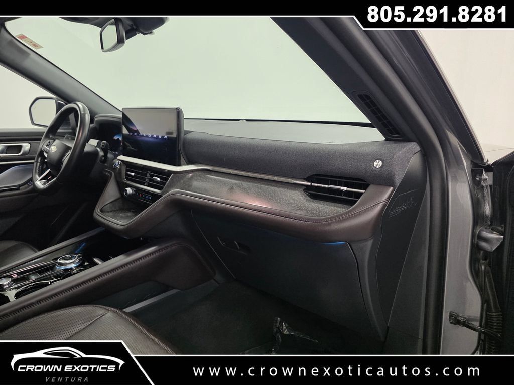 Used 2025 Ford Explorer Platinum w/ LUX Leather Package AWD/4WD image 15