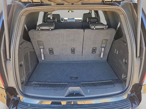 Used 2024 Chevrolet Tahoe LT image 12