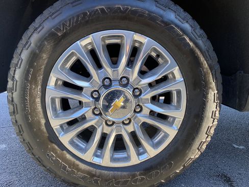 Used 2023 Chevrolet Silverado 2500 High Country w/ Z71 Off-Road Package image 50