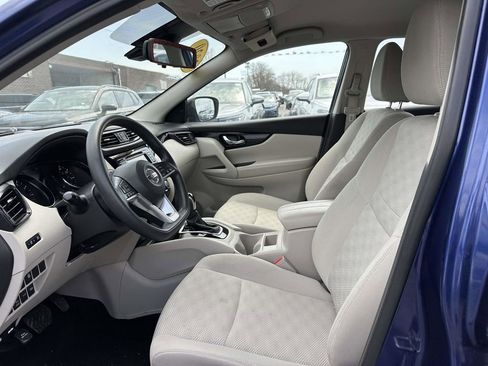 Used 2020 Nissan Rogue Sport SV AWD/4WD image 14