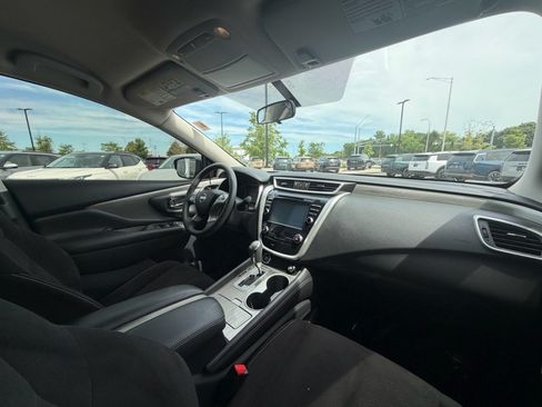 Used 2016 Nissan Murano SV w/ Cargo Package AWD/4WD image 9