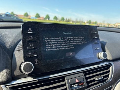 Used 2018 Honda Accord Touring image 22