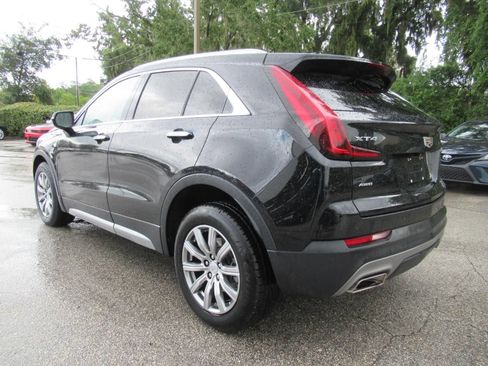 Used 2022 Cadillac XT4 Premium Luxury w/ Safety Alert Package AWD/4WD image 6