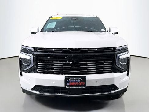 Used 2025 Chevrolet Tahoe High Country image 2