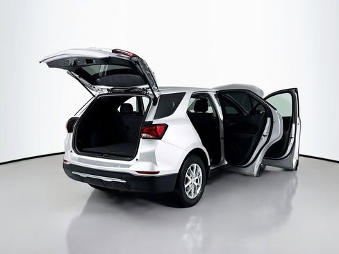 Used 2022 Chevrolet Equinox LT FWD image 18