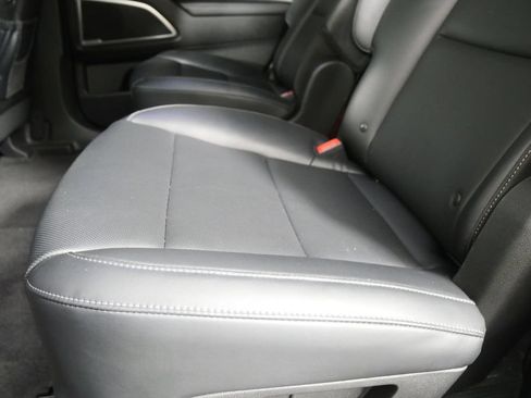 Used 2024 Kia Telluride S w/ S Sunroof Package AWD/4WD image 15