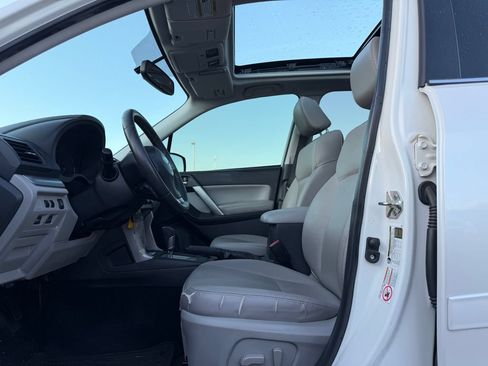 Used 2014 Subaru Forester 2.5i Touring w/ Popular Package #2 AWD/4WD image 5