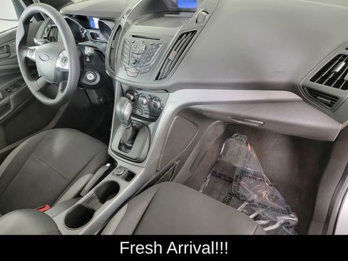 Used 2015 Ford Escape S image 18
