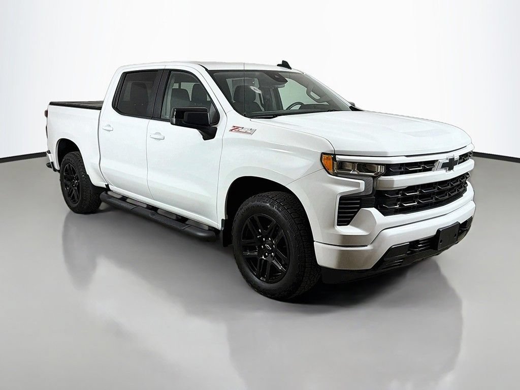 Used 2024 Chevrolet Silverado 1500 RST w/ Convenience Package II AWD/4WD image 2