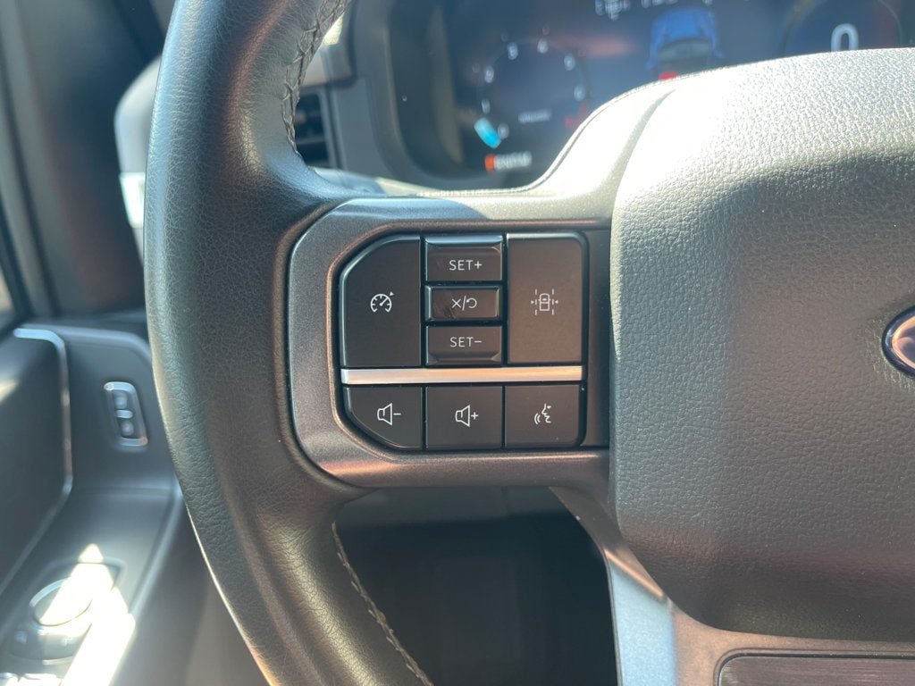 Used 2025 Ford F150 XLT AWD/4WD image 15