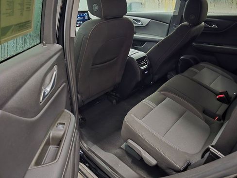 Used 2025 Chevrolet Blazer LT FWD image 27