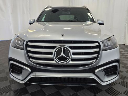 Used 2024 Mercedes-Benz GLS 450 4MATIC image 9