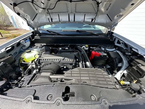 New 2026 Ford Maverick XL AWD/4WD image 23