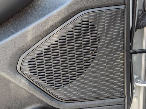 Used 2025 Jeep Grand Cherokee L Altitude AWD/4WD image 12
