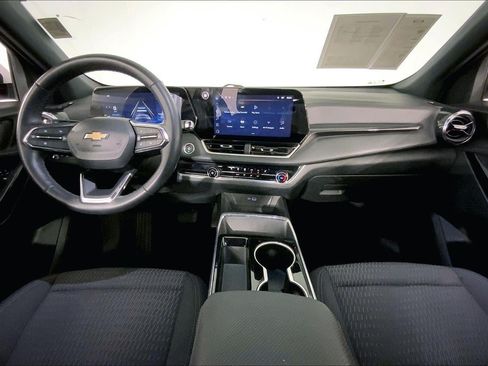 Used 2025 Chevrolet Equinox LT FWD image 15