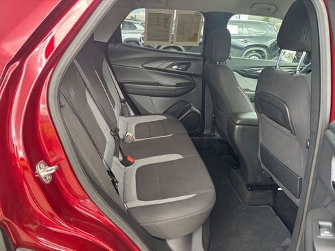 Used 2025 Chevrolet TrailBlazer LT image 23