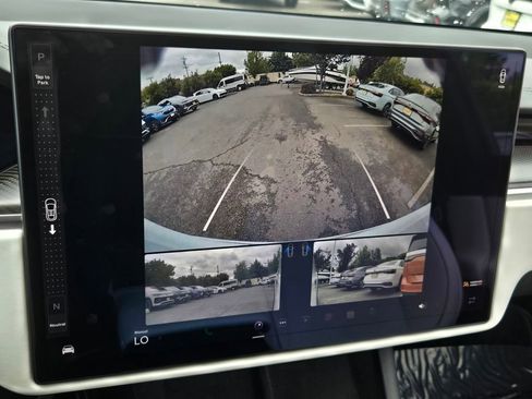 Used 2022 Tesla Model X Plaid AWD/4WD image 23