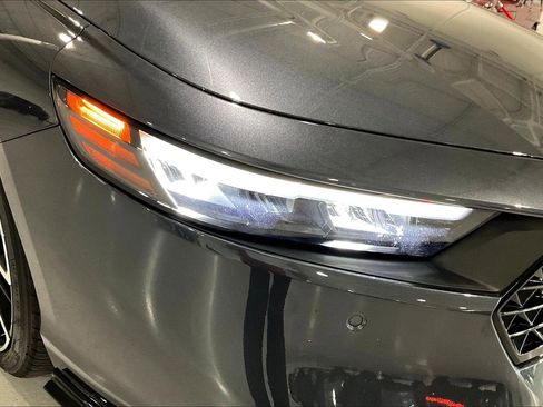 Used 2023 Honda Accord Touring image 32